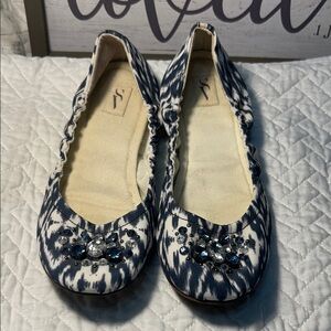 Simply Vera Vera Wang Navy and Cream Embellished Flats